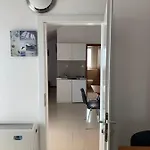 Apartment Toni 2000 Podstrana