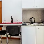 Toni 2000 Apartment Podstrana