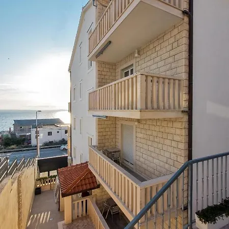 Apartment Toni 2000 Podstrana