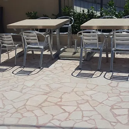 Apartment Toni 2000