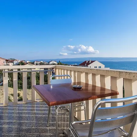 Toni 2000 Appartement Podstrana