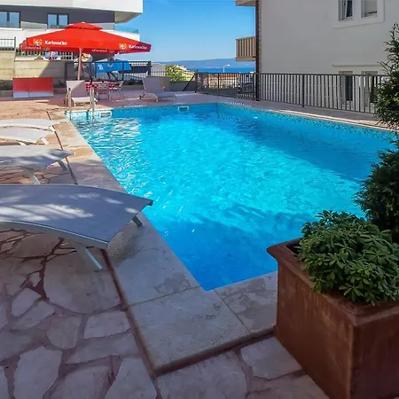 Apartment Toni 2000 Podstrana