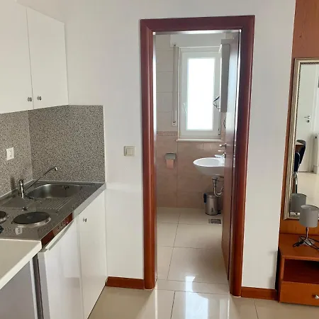 Apartment Toni 2000 Podstrana